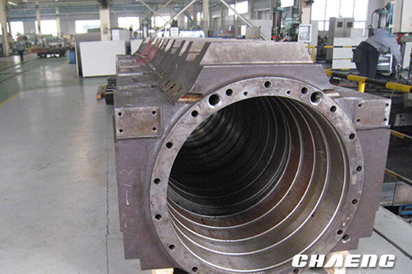  The reason of abnormal temperature of the vertical roller mill grinding roller bearing