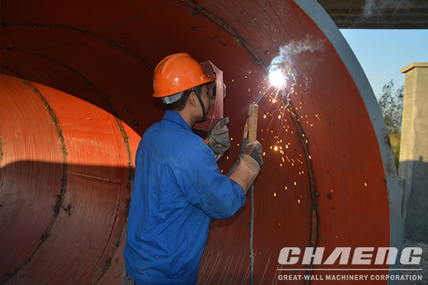  Raw material vertical roller mill manufacturer in China